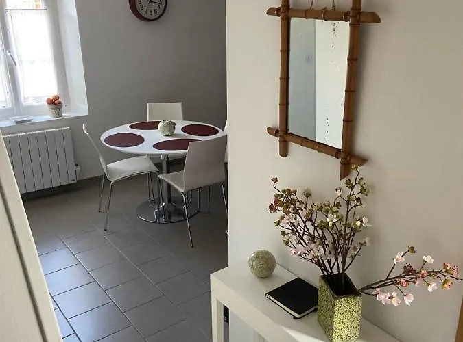 Confortable Duplex Au Coeur De La Campagne Picarde A 1h De Paris Apartment